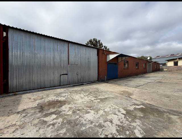 849M² WAREHOUSE TO LET IN CHLOORKOP
